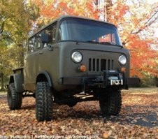 По сути, у них для нашей Буханки (она же Jeep Forward Control в девичестве), деталей и тюнинга - хоть отбавляй. Я бы сказал что даже больше чем у нас, хотя данная модель с 1965  уже вроде как не выпускается.