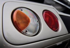 На тот момент у ламбы все такие были, да и большинства машин. Это все таки 70-80