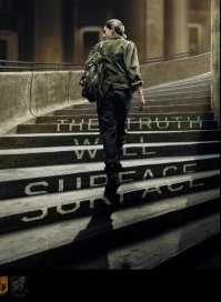 Что порекомендую - Бункер (Укрытие) Silo. По мотивам Хью Хауи. Постапокалиптический мир. Выжившие 10 тысяч человек живут в огромном бункере глубиной в 144 этажа. Люди верят, что мир мёртв, воздух снаружи отравлен и выходить на поверхность смертельно опасно. Всю информацию они получают с помощью огромных экранов, на которые транслируются изображения с внешних камер
Сейчас второй сезон заканчивается, на этой неделе - последняя 10 серия.