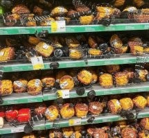 Такого полно. Особенно в ашанах и других гипермаркетах. Я про Москву говорю.