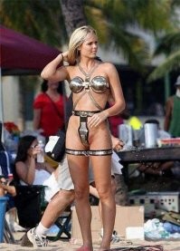 Надеть на неё на 10 лет вот такую сбрую...