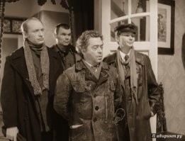 Мужчина сам себе построил лифт