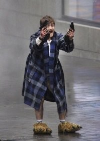 Он очень старался отмыться от одной роли. И тут в принципе у него получилось. После этого треша, можно уже искать было новые роли не очкарика. ))