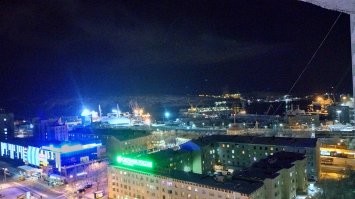 Фото 6 - Мурманск, площадь 5 углов. Не узнать - невозможно :) Фото - из окошка Арктики :)
А вот - мои :)