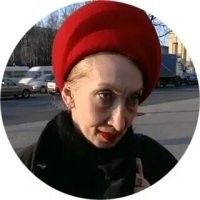 Умственных отклонений не  обнаружено, просто дура.