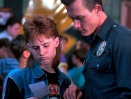 Можно начать спрашивать пацанов, не знают ли они Женьку Конорова...