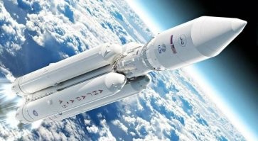 Ангара потянет )) только дороговато будет. Весит эта жаба аж 289кг! Изходя из цены от ляма до полутора за кг, получается от 289 лямов до 433.5!