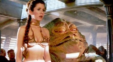 Ради смеха, могла бы с собой, на цепочке, приводить какую-нить косплеершу принцессы Леи.