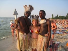 Просто представил всё наоборот. Кафе в Дербенте... ))) Кстати, я тоже танцую лезгинку )) Наурскую. Могу и Даргинскую (Лезгины, спокойно! )) Она ВАША, конечно!) НО!.. Я православный, мой род- воины Христовы. Сейчас мы все в рядах бригады Терек- и казаки, и лезгины, и даргицы,.. все народы древнего Дгестана- "маленького Советского Союза"! )) Пожалуйста, относитесь к подобным вещам немного с юмором )) Вы же не оскорбляетесь, когда на пляжах Чёрного моря надеваете набедренную повязку, берёте в руки копьё и позируете рядом с "соплеменниками"