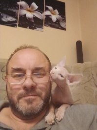 я и сейчас противник всех и любых домашних животных... дополнительных