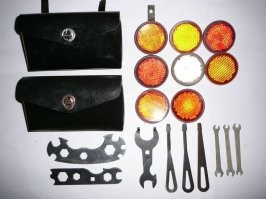 Я ща посмотрел на свой scott aspect инчер....семейник, бардачок))) дружок-школьник-КАМА-перерыв-norco-scott))))