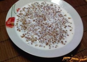 Мои личные антирейтинг и рейтинг: 
Антирейтинг - то,Ю что я терпеть не мог (в картинах) 
По пунктам: 
1. Молочный суп с вермишелью
2. Молочный суп с гречкой. 
3. Габер-суп из риса с суховруктами
4. Бигус из вареной капусты и картошки.