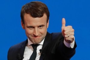 Подросток влюбился в маму своей одноклассницы и спустя годы женился на ней