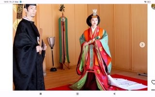 Мужик без макияжа. И что сказать то хотели? Загуглил, там читать дохрена.