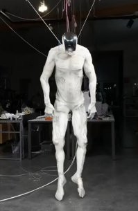 Первый робот-гуманоид с опорно-двигательной системой на базе скелетно-мышечного аппарата