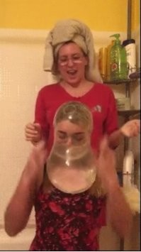 Две дуры блин. Надо же было сначала гвоздик в макушку забить, откусить шляпку и все бы получилось...