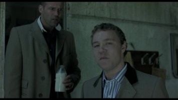 Две клиентки устроили настоящую истерику с угрозами и криками в адрес менеджеров