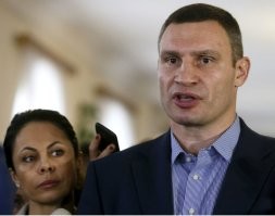 "- Каждого убивает то, что его убивает!"