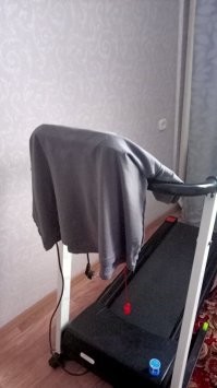Не ищите здесь смысл. Здесь в основном маразм