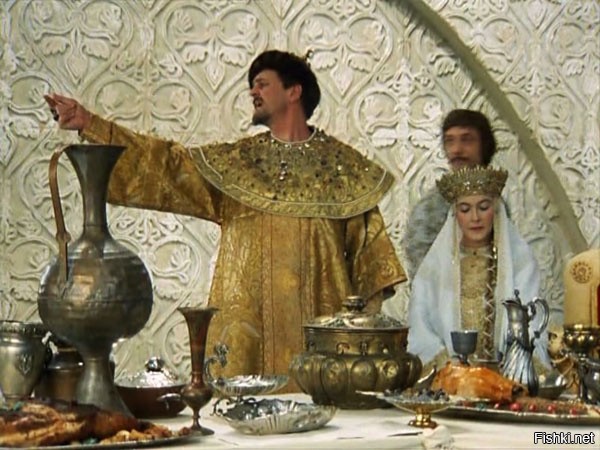 «Что-нибудь массовое, современное, Это нам не тили-тили, это мы не трали-вали».