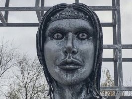 Немножко похожа:))