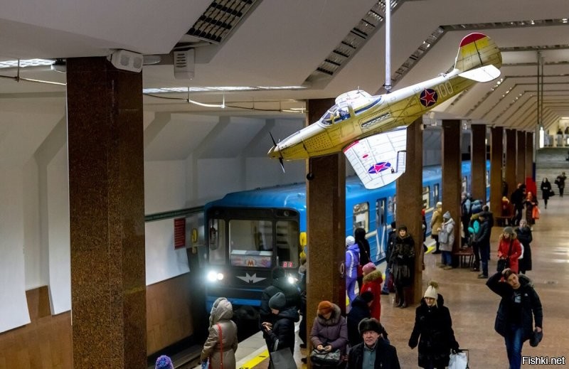 В Новосибе аэропорт его имени, МиГ 3 в нем стоит. Станция метро тоже его именем названа.