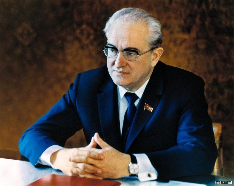 Хм, вот сам же привел силу грязи, если от нее не отмываться.

Не успел Юрий Владимирович.
А жаль.