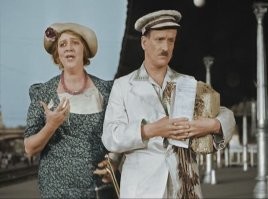Где хоть одна советская или российская женщина-режиссёр?
Или они и рядом не стояли с  этими западными и даже упоминания не заслужили? Что за поклонение Западу?
Кошеверова, Бабич, Лукашевич, Сурикова, Лиознова....