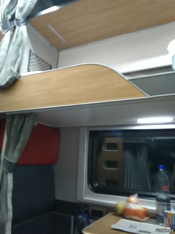 Катался на новом плацкарте. 
Был здесь потрясён убожеством менагерских замыслов РЖД , а именно:
1. полки третьего этажа заужены, как хранить там багаж ? 
2. в туалете стоит сушилка, шумная, как самолёт, особенно это в ночное время допекает.
3. лестница на второй ярус сделана вертикальной панелью, которая сожрала часть спального места. 
4. подушки на боковых отсеках вообще сантиметров 15 съели спального места !!!
5. включатель света в боковом отсеке сделан на том уровне, на котором он включается легко плечом и несколько раз за ночь непроизвольно включается частями тела пассажира.  Сам светильник смещён к окну, нахрена так, если нужно освещать стол, а не светить в окно ? 
6. клипсы занавесок пластиковые и уже много поломанных. Задумано вроде хорошо, но сделано через жопу. 

Такое ощущение, что старались просто навредить.