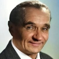Не совсем российский, но эталон отрицательных ролей...
