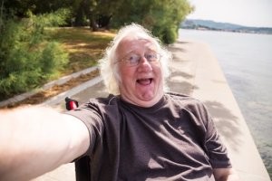 Мужчина подшутил над своим приятелем