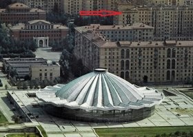 А в этом доме я живу.