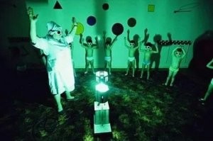 Тепло и солнышко нужно всем)