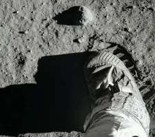 Про лунные галоши давным-давно написано...