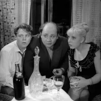 Леди Гага оч.похожа на нашу Инну Чурикову, оказывается.