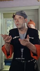 У него три тёщи... Должны помочь!