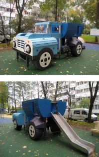 У нас раньше во дворе такая же стояла, только настоящая, это ж целый кайф был пацанам лазить по машине, где всё работает и крутится. Видимо хозяин машины её просто бросил, через пару месяцев всю машину увы разобрали на запчасти. Но у мелких нас радости были полные штаны.