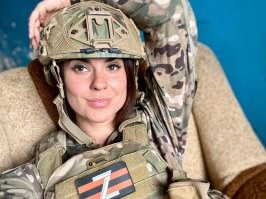 Сегодня стало известно, что на мине подорвалась и погибла военкор 1 канала Аня Прокофьева. Девушке было всего 35 лет. 
Не брать в плен ни одну мразь! Пусть её гибель станет красной чертой для наших воинов на ЛБС. Отомстите за всех вероломно убитых, ни в чём не повинных журналистов!