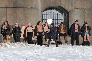 Это же как людям там солнца не хватает!