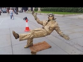 Знаем мы эти китайские фокусы.