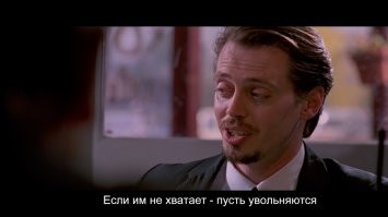 «Позорные 500 рублей?! Заберите обратно!»: официант отказался принимать чаевые у молодых людей