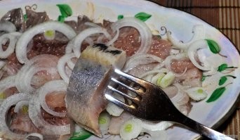 Несложный рецепт фаршированного лука