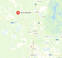 так там домов два десятка ... основная фишка этой дереви - отсутствие нормальной дороги. причём в "сухую погоду" можно проехать по грунтовке вдоль реки до соседней деревни без всяких паромов.
