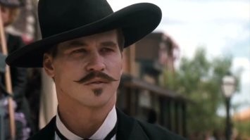 Тумстоун: Легенда дикого запада  1993г.

Вот эта его роль мне всегда очень нравилась...  И фильм хорош...

Светлая память...