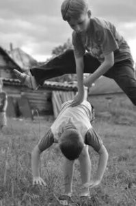 В чехарду играли....