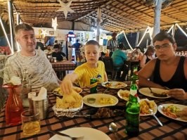 Тогда вам в ГОА. Главное кушать остренькое или пить крепенькое. Сынуля полюбил шаверму на пляже, горячо дышал но ел и просил добавки. Другая природа, океан, климат, красота.