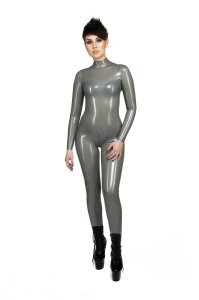 Она не голая