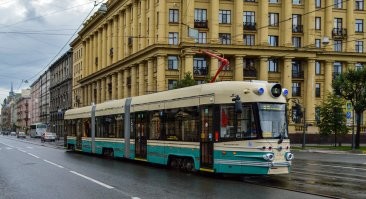 Да, не очень давно их на линию выпустили.
Там серии называются "Достоевский", "Довлатов" и т.п.