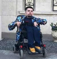 Всегда ржал над этим персонажем. Помню был еще экземпляр с ником "Сталингулаг", да куда-то слился - издох наверное...