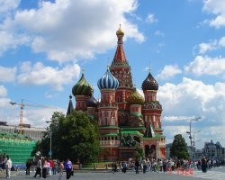 Вот фото храма с этого ракурса. Где кресты?